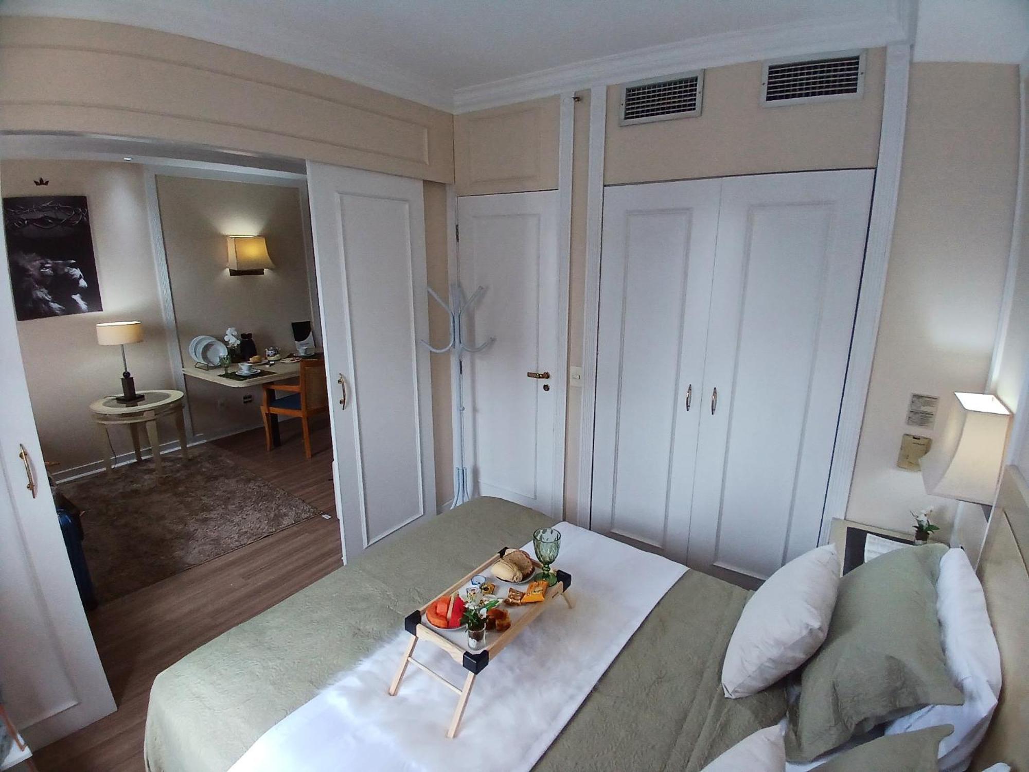 Flat Completo Em 4 Estrelas No Jardins! Com Piscina, Jacuzzi, Sauna E Academia!