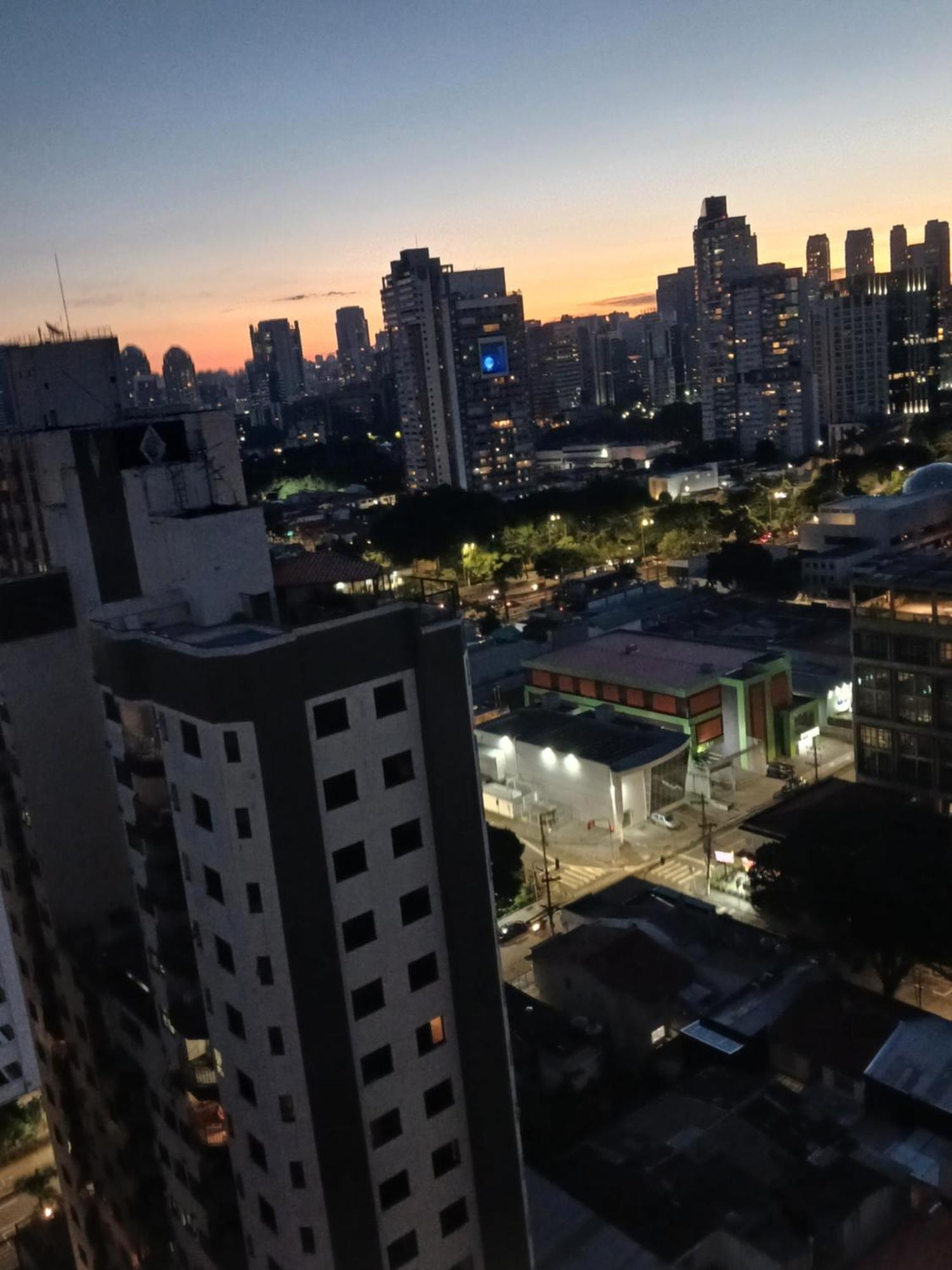 Flat Completo Em 4 Estrelas No Jardins! Com Piscina, Jacuzzi, Sauna E Academia! Apartment Sao Paulo