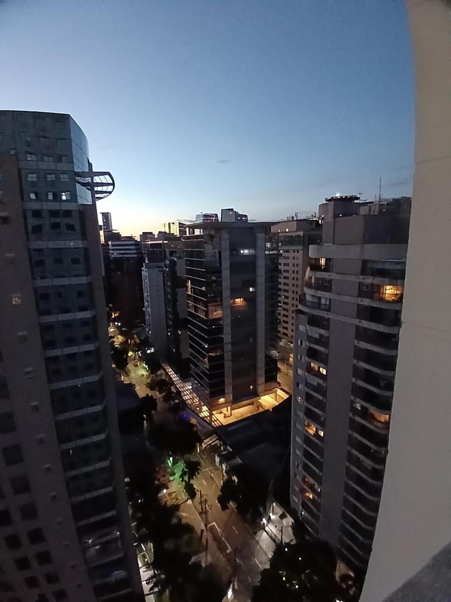 Flat Completo Em 4 Estrelas No Jardins! Com Piscina, Jacuzzi, Sauna E Academia! * Sao Paulo
